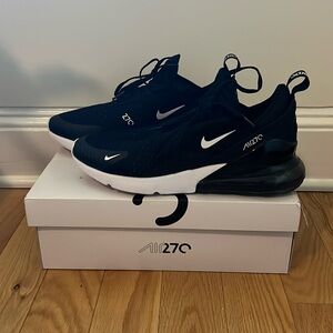Men’s Nike Air Max 270-size 11.5